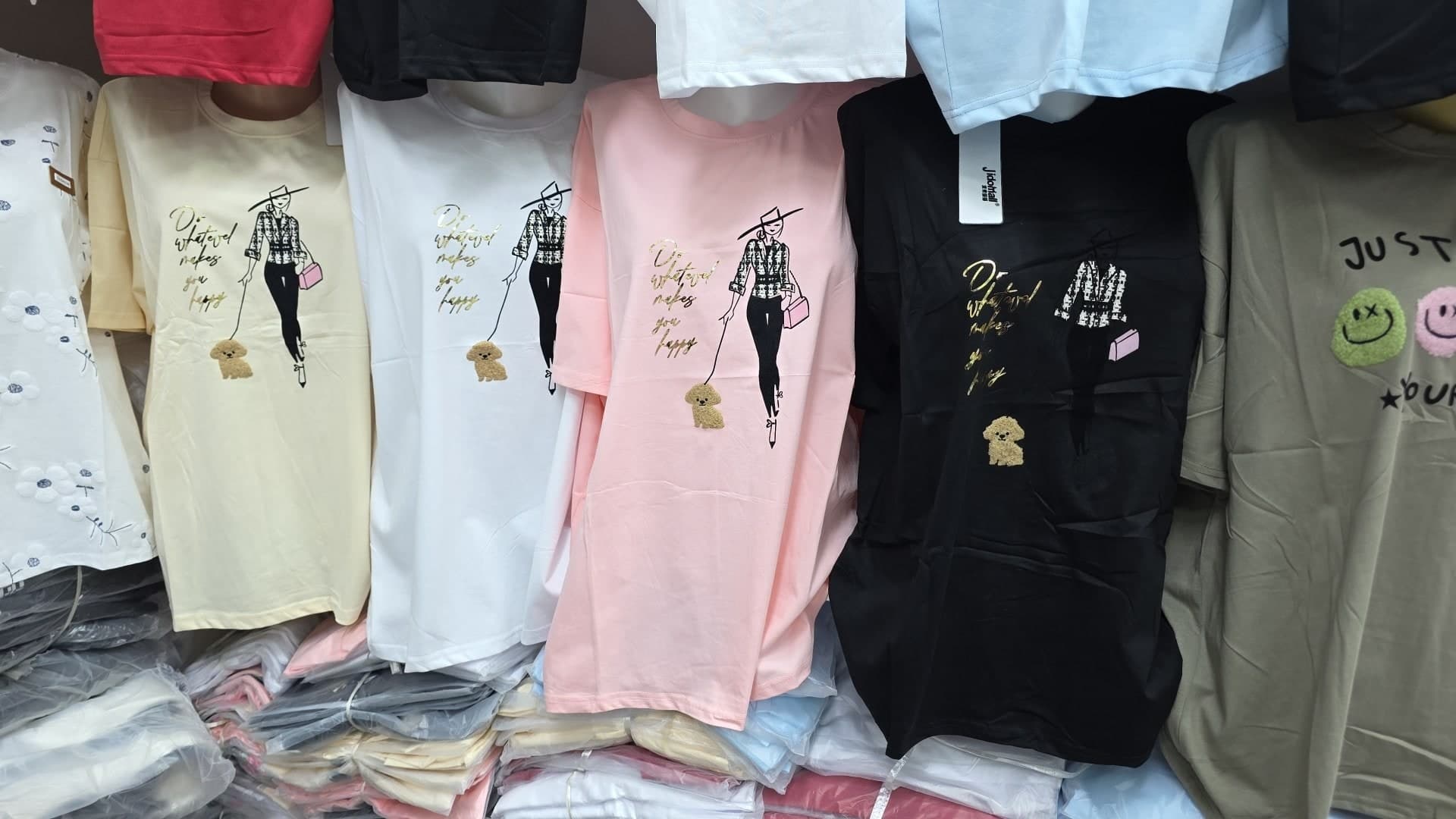 Oversayz futbolka — qizcha printli, turli ranglarda